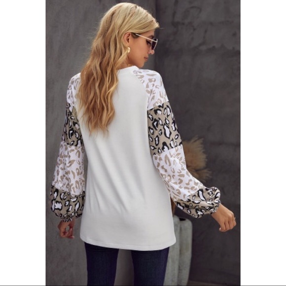 White Leopard Print Bubble Sleeve Top - Picture 3 of 5